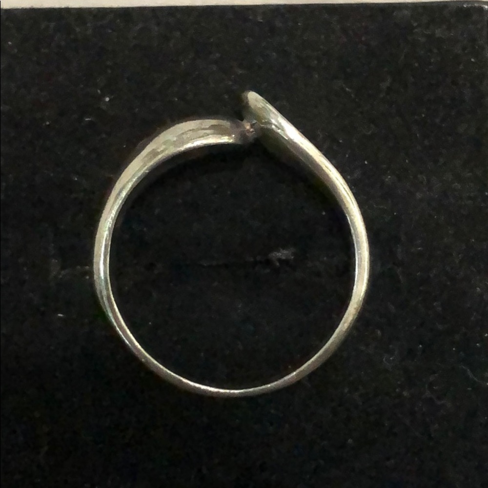 Vintage 925 Solid Sterling Silver Wavy Ring Sz 7.5 - image 4